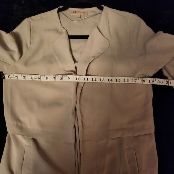 Elegant Beige Women's Coat - Picture 7 of 9